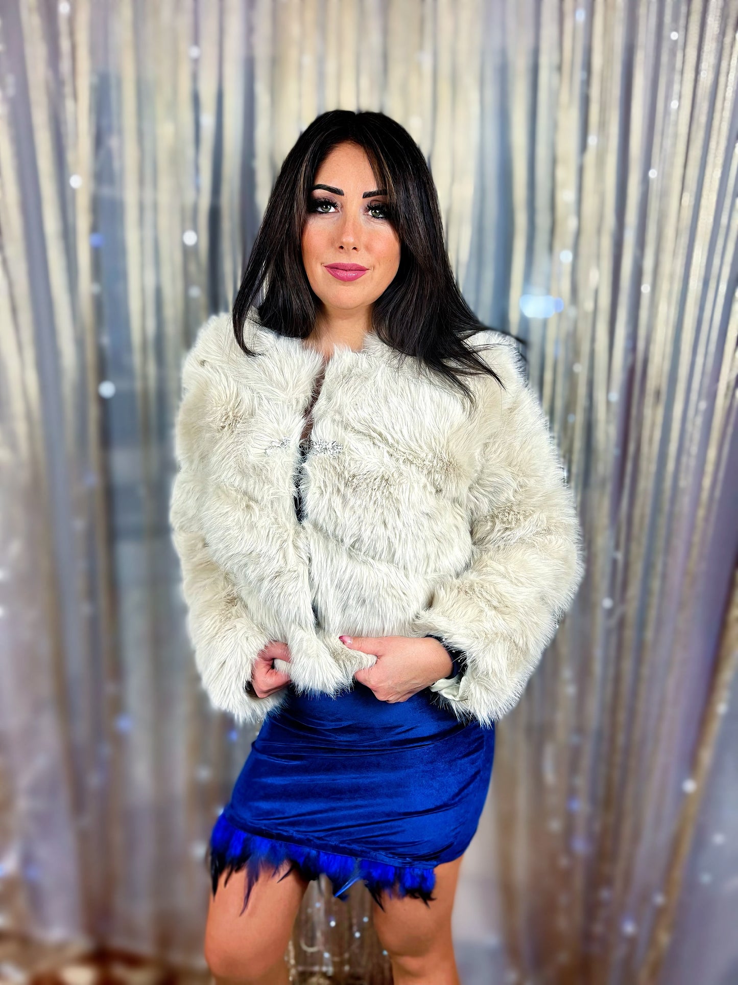 Pelliccia ecologica corta handmade con rifiniture in ecopelle – Luxury Edition