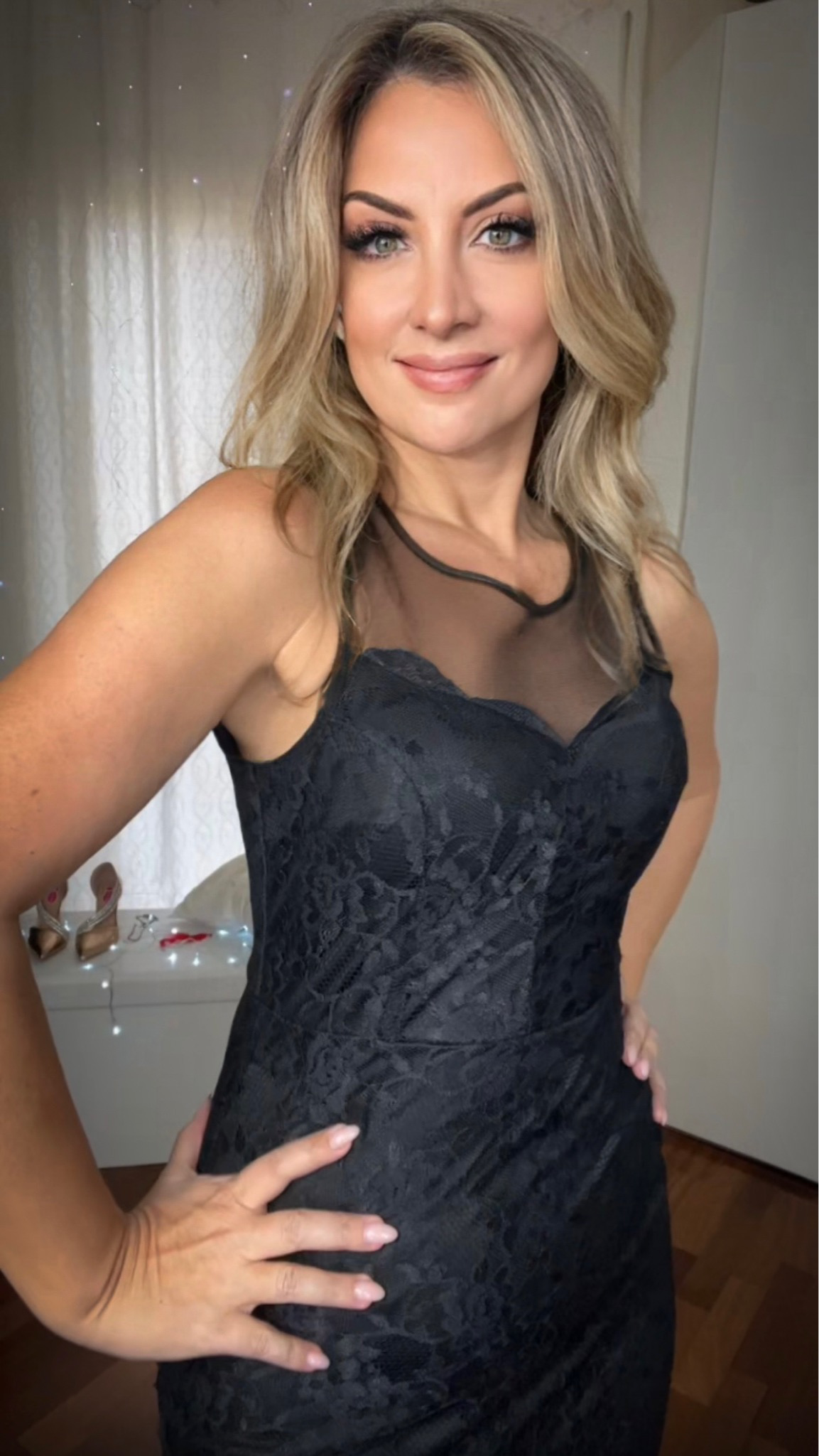 Abito lungo in pizzo - Nero - Summer Edition Outlet