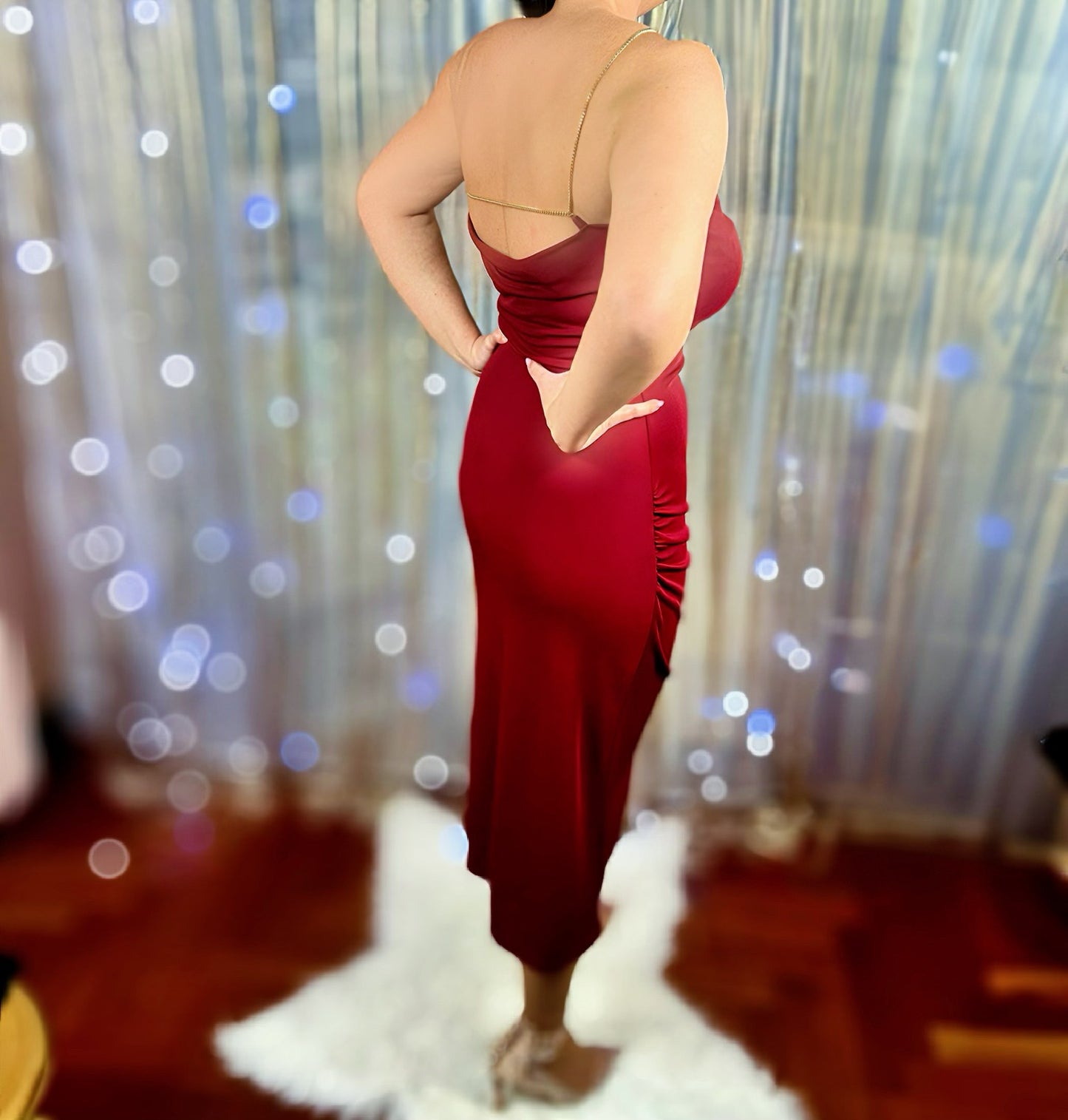 Abito midi elasticizzato catenine oro - Bordeaux