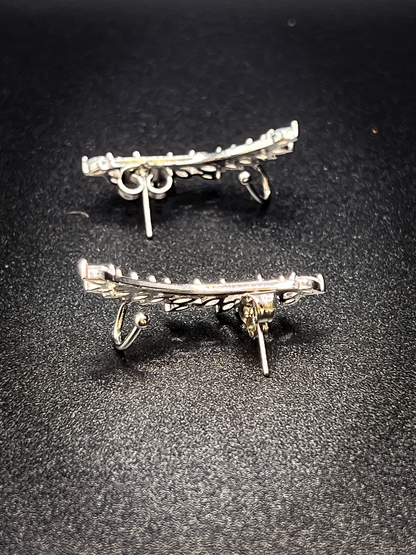 Leaf zirconia stud earrings - Silver