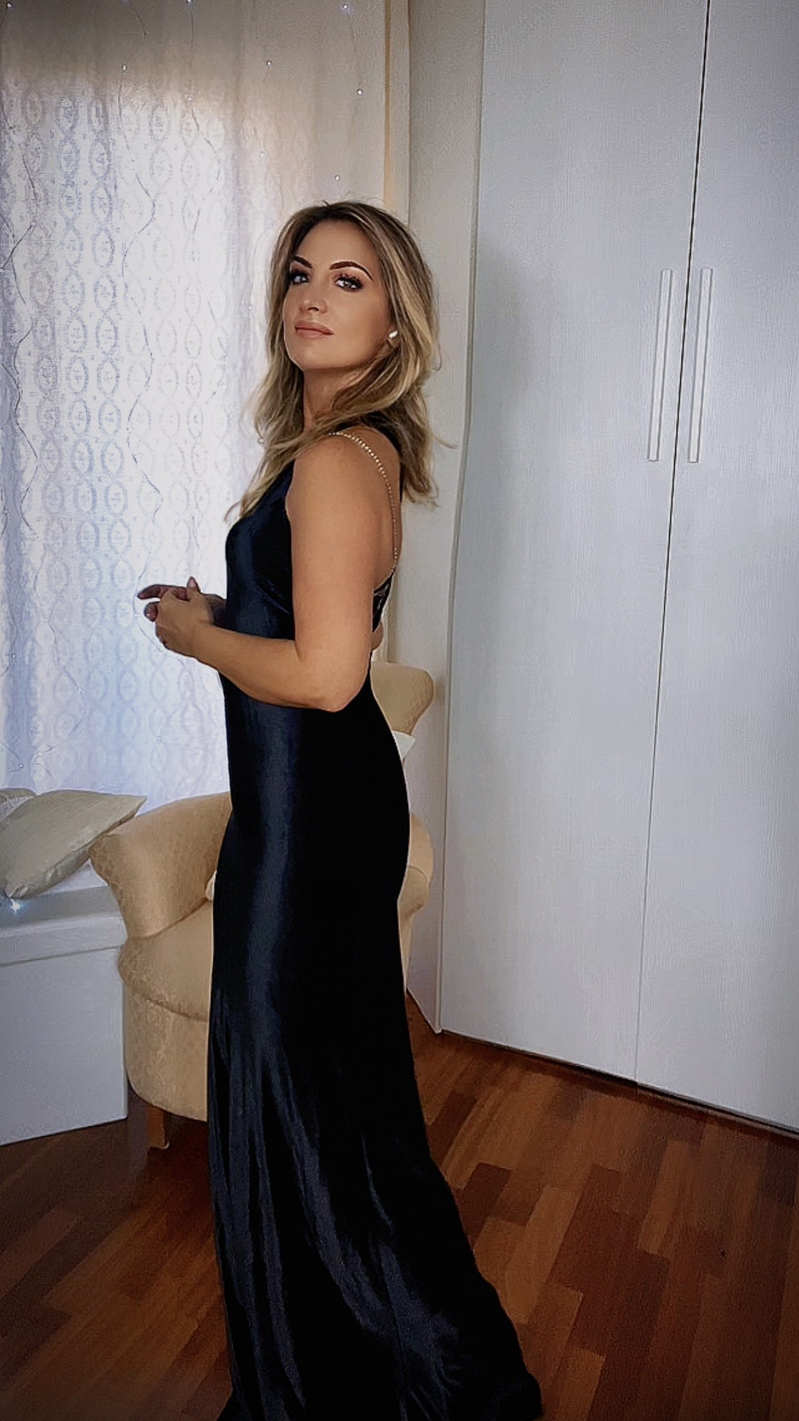 Long Velvet Dress - Black