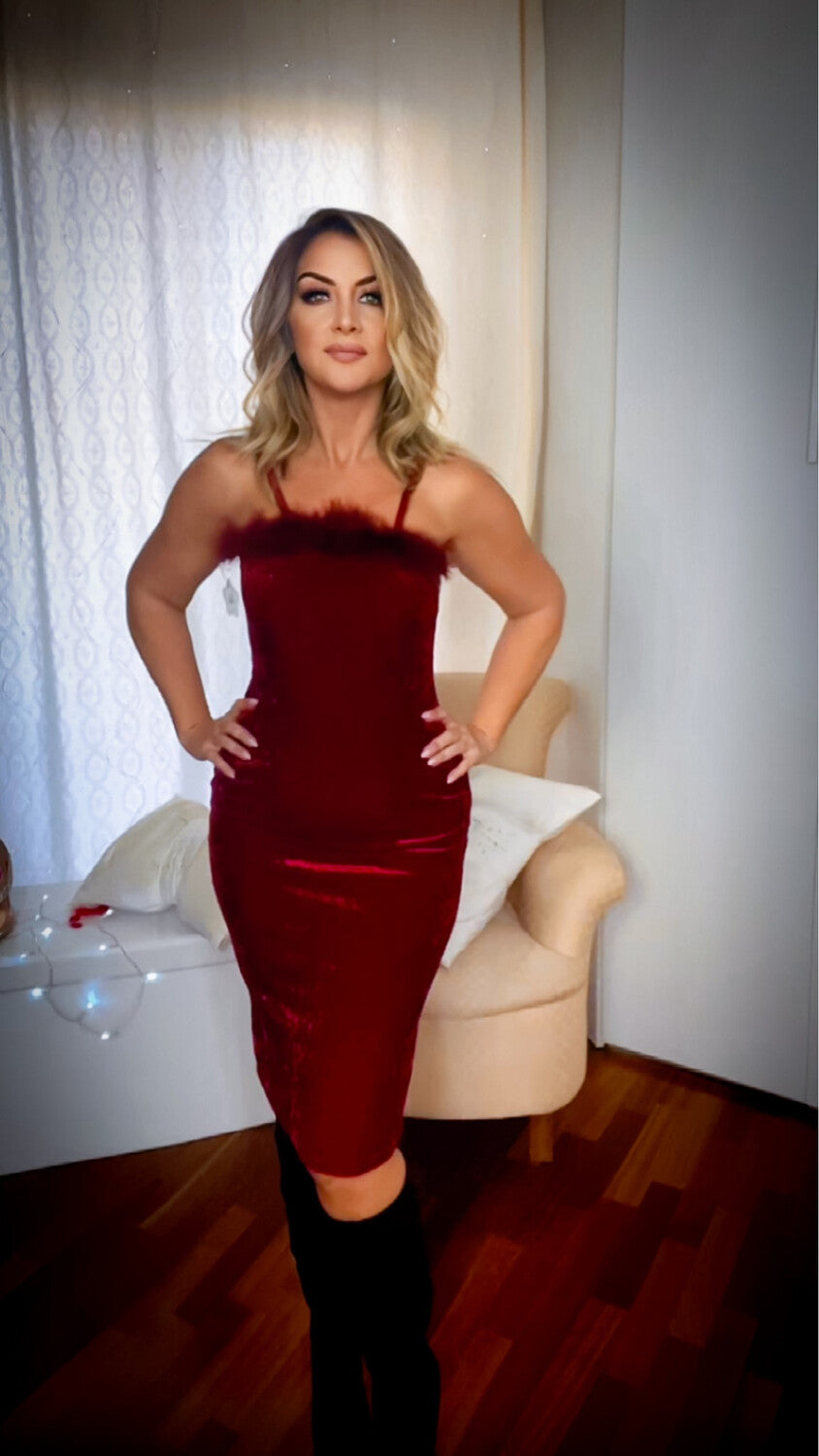 Knee-length Velvet Dress with Hand-Sewn Feathers - Bordeaux