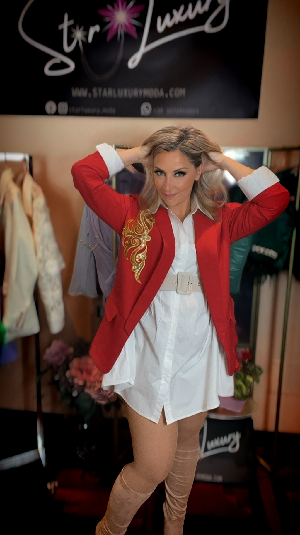 Slightly Oversized Blazer - Red