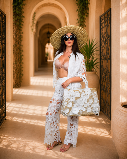 CHLOÉ — Completo Coordinato in Pizzo Floreale con Dettagli Stella 
– Bianco