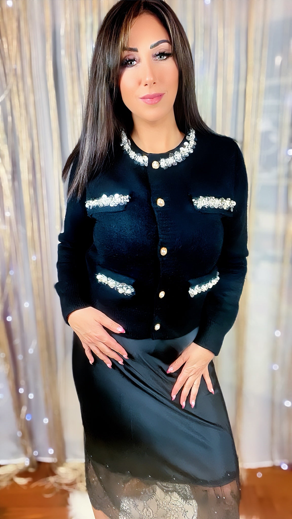 Knitted jacket with pearls