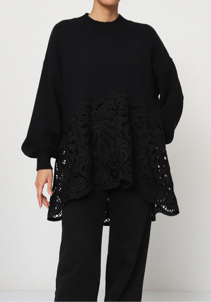 Oversized flared dress with inlays