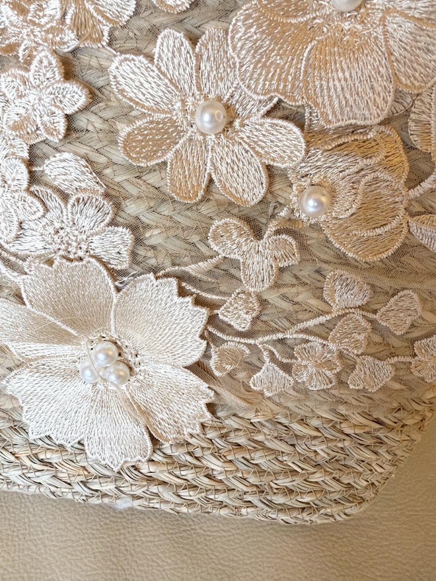 MAREA BEIGE - Borsa in paglia con Fiori 3D in Pizzo Beige